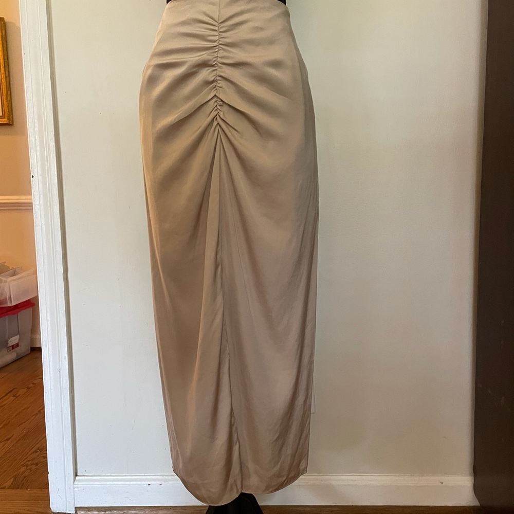 Storets midi gold skirt Bella slit ruched New 2